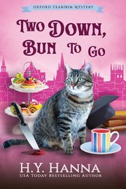 Two Down, Bun To Go (LARGE PRINT), Hanna H.Y.