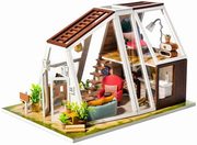Skadany Drewniany Model LED Peter's Dream House, 