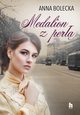 Medalion z per, Bolecka Anna