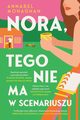 Nora tego nie ma w scenariuszu, Monaghan Annabel