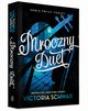 Mroczny Duet, Schwab Victoria